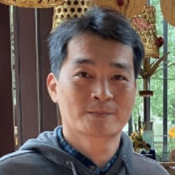 尹德銘個人頭像